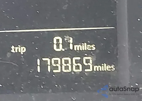 2015 Volkswagen Passat 1.8T S z USA, uszkodzony, nr VIN 1VWAT7A3XFC064306